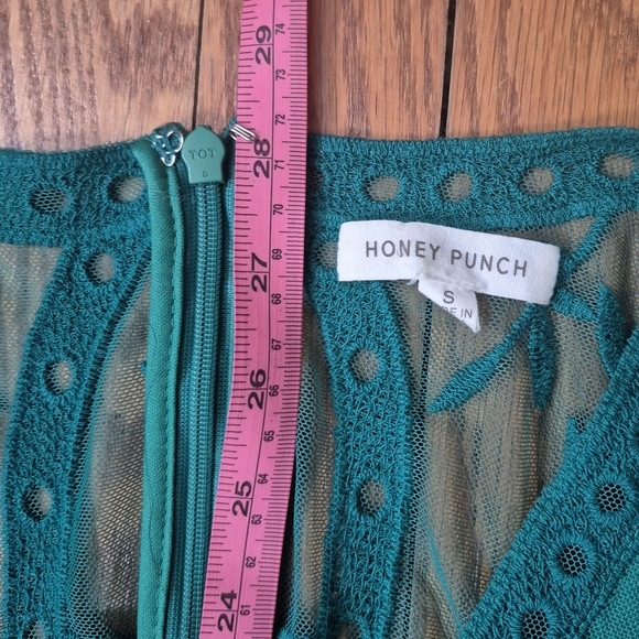 Honey Punch Romantic Teal Lace Romper Small - Picture 6 of 6